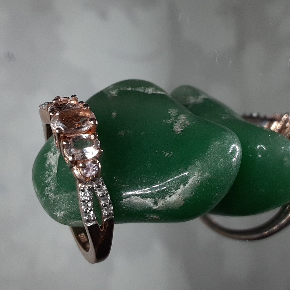 Elegant Silver and Gold Women's Ring